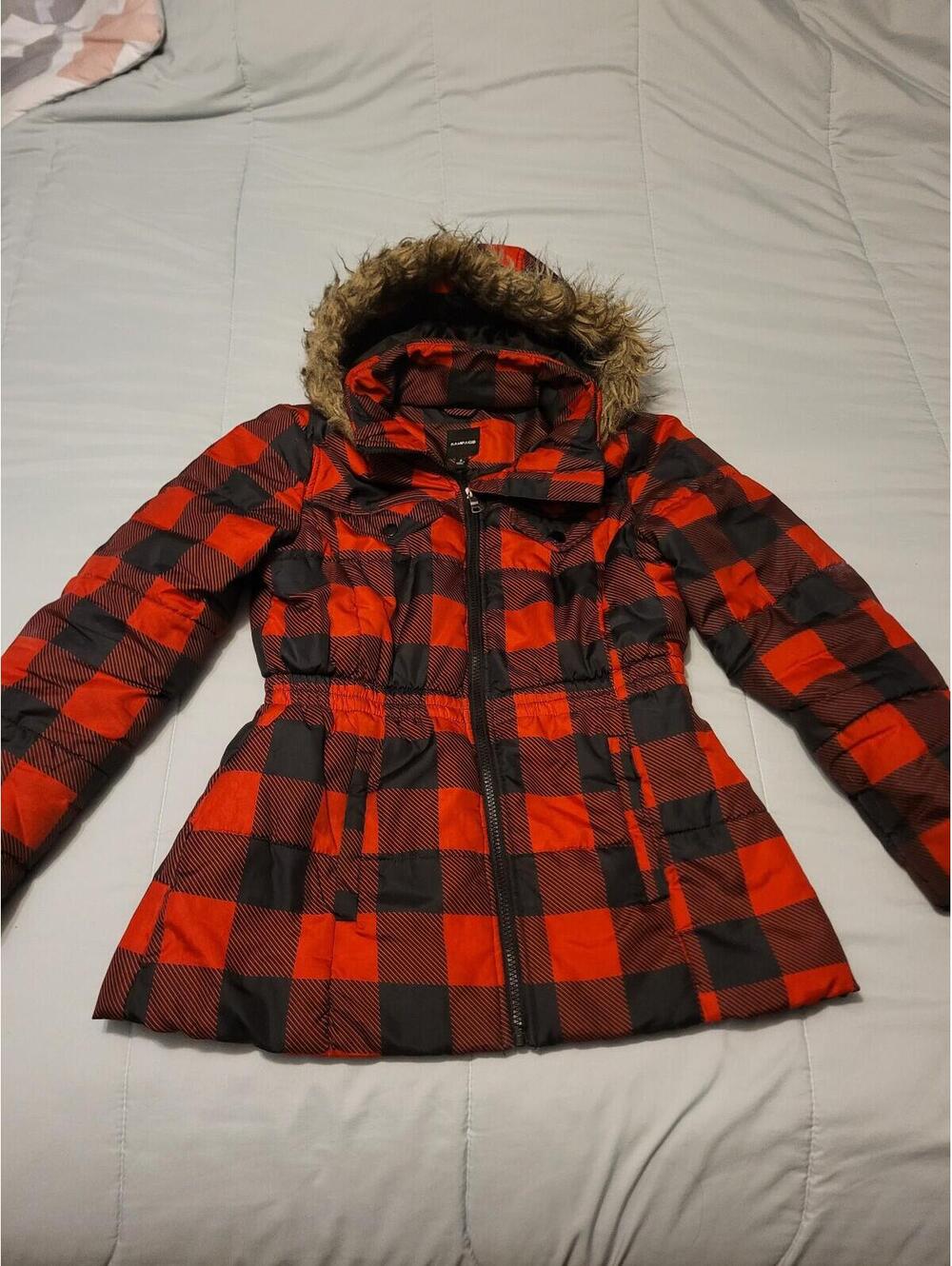 Ladies Size Small Buffalo Plaid Red Jacket B-1